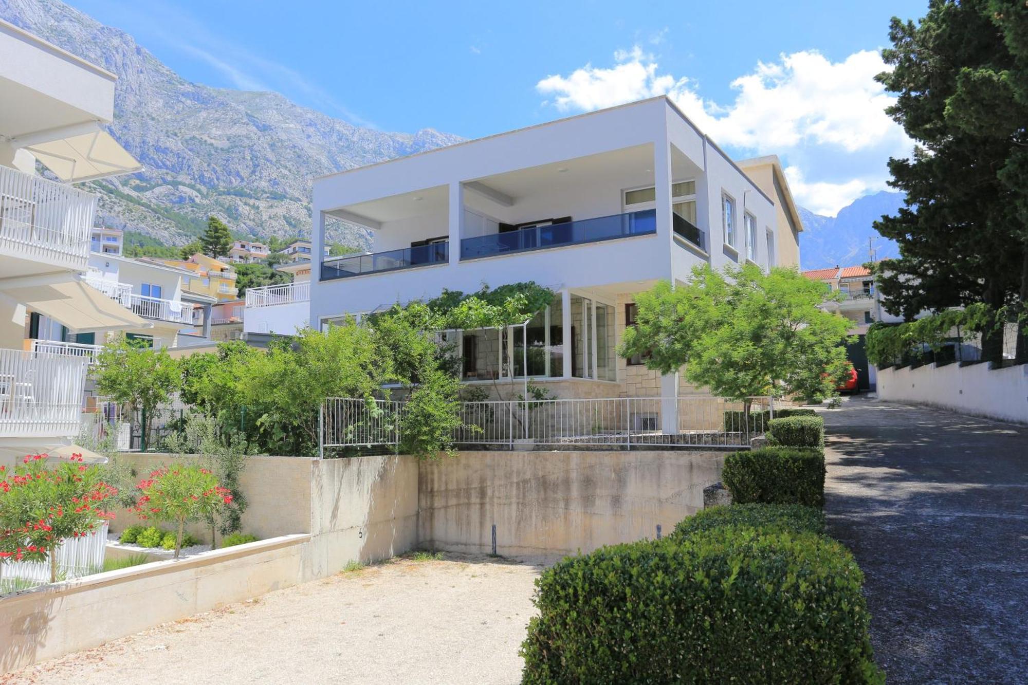 Apartments With A Parking Space Baska Voda, Makarska - 6773 Exterior photo